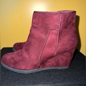 Women's Burgundy Suede Ankle Boots